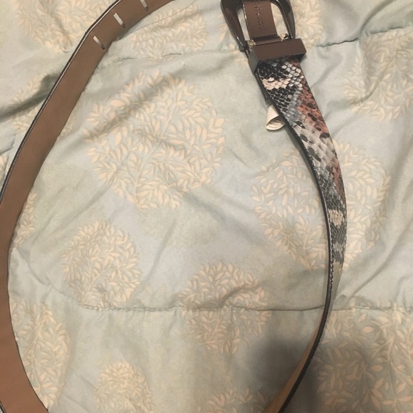 Kenneth Cole Reaction Snake print belt . Sz Med. - Picture 3 of 7